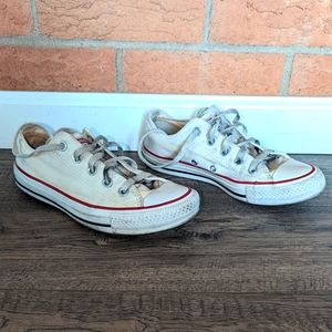 White converse